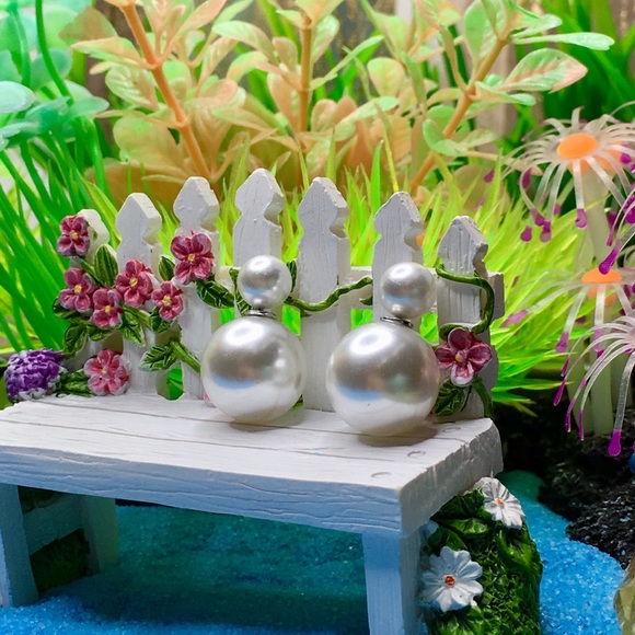 Pearl White Candy Double Stud Earrings - Picture 5 of 7